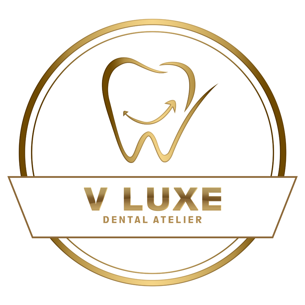 V Luxe Logo
